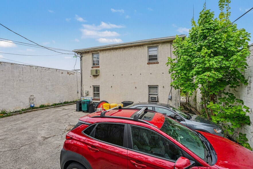 More Photos Of 107 Allison Rd, Oreland Office For Sale