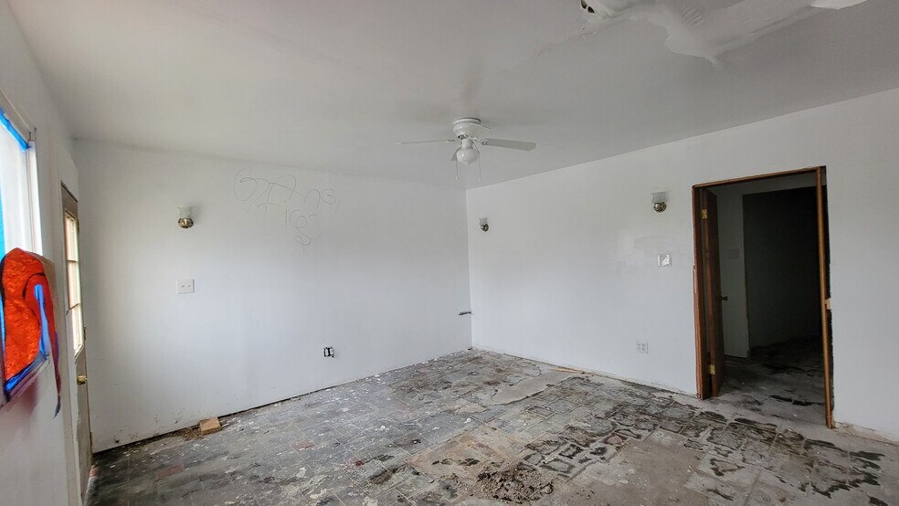 More Photos Of 1706 Hayden Ave, East Cleveland Auto Dealership For Sale