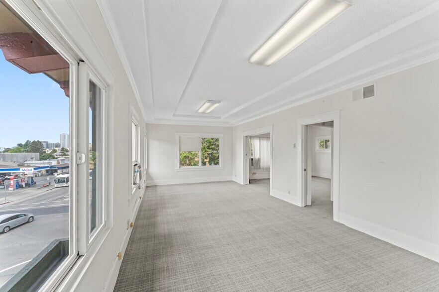 More Photos Of 4000 Broadway, Oakland Medical For Lease