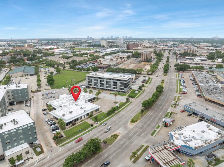 More Photos Of 6430 Hillcroft Ave, Houston Office For Sale