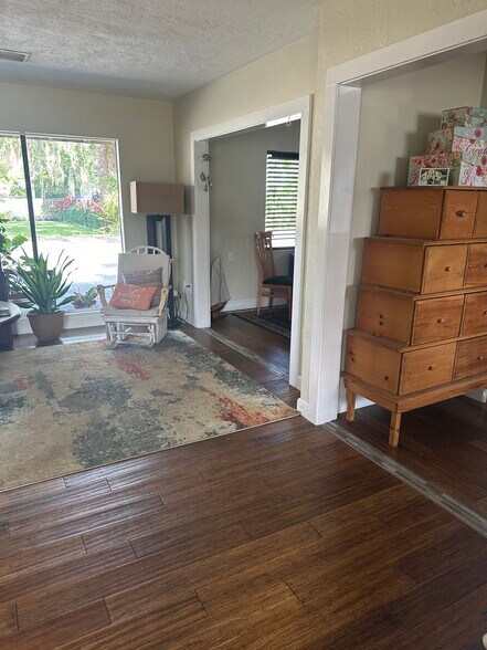 More Photos Of 3010 Manatee Ave, Bradenton Medical For Sale