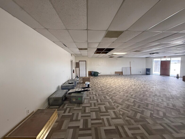 More Photos Of 252-282 W State Road 434, Longwood Unknown For Lease