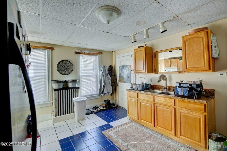 More Photos Of 606 W Main St, Bloomsburg Flex For Sale