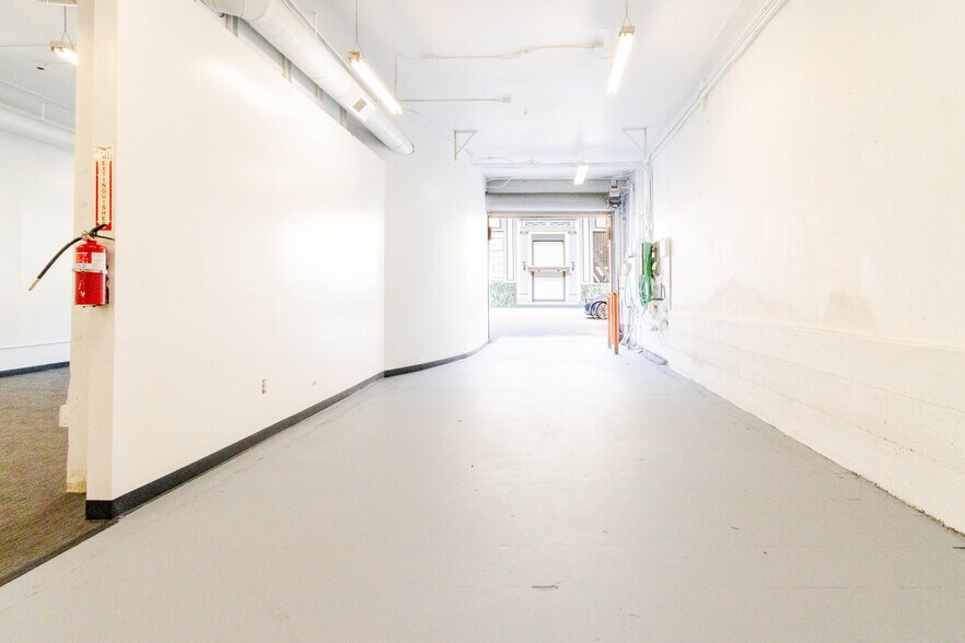 More Photos Of 604 3rd St, San Francisco Freestanding For Lease