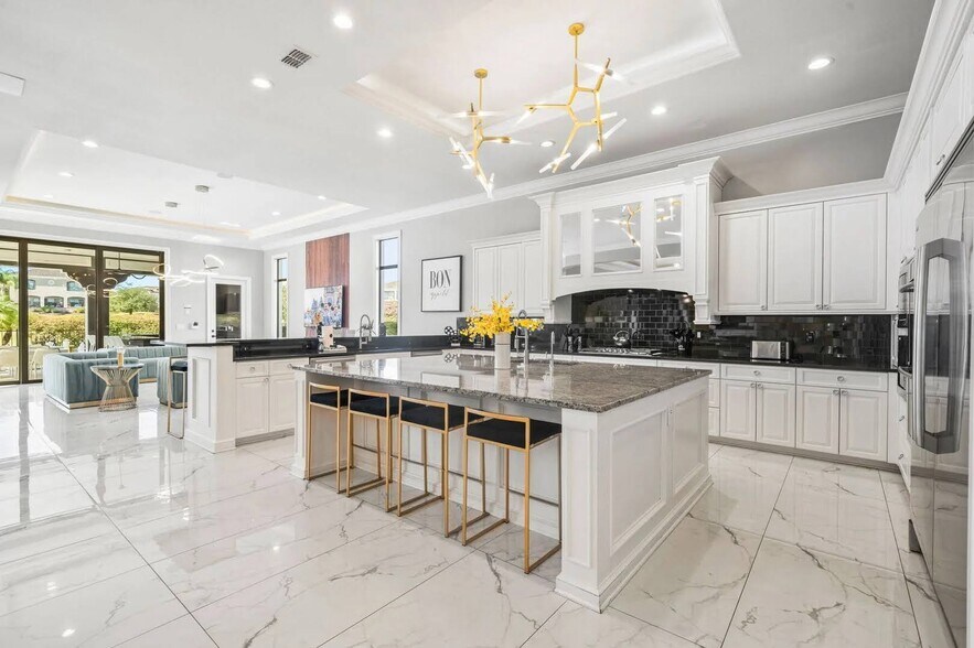 More Photos Of 521 Muirfield Loop, Reunion Specialty For Sale