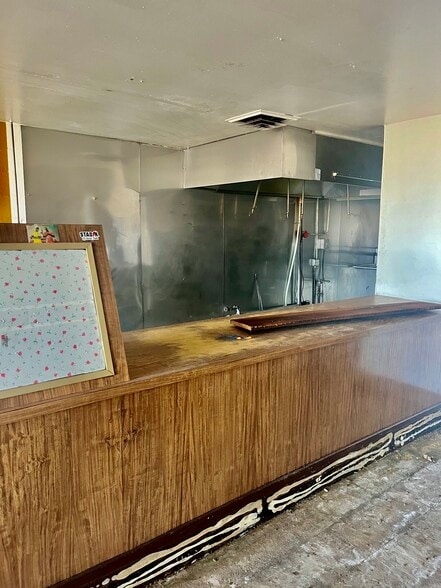 More Photos Of 1524-1526 Solano Ave, Vallejo Storefront For Sale