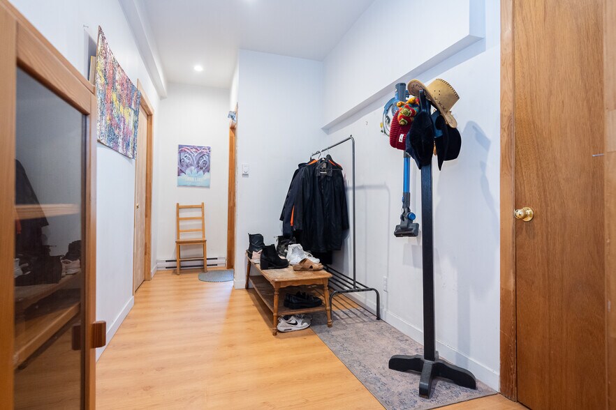 More Photos Of 4320-4324 St Saint-Denis, Montréal Multifamily For Sale