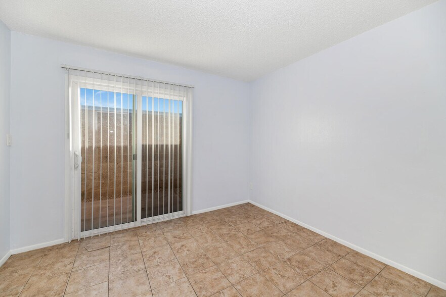 More Photos Of 822 E Carol Ave, Phoenix Apartments For Sale