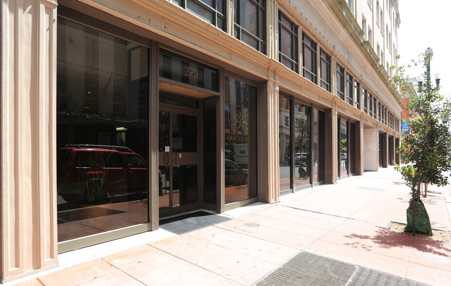 More Photos Of 837 Gravier St, New Orleans Apartments For Lease