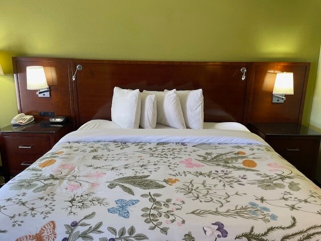 More Photos Of 37760 US Highway 50, Gunnison Hotel For Sale