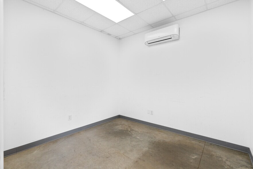 More Photos Of 17939 Kieth Harrow Blvd, Houston Unknown For Lease