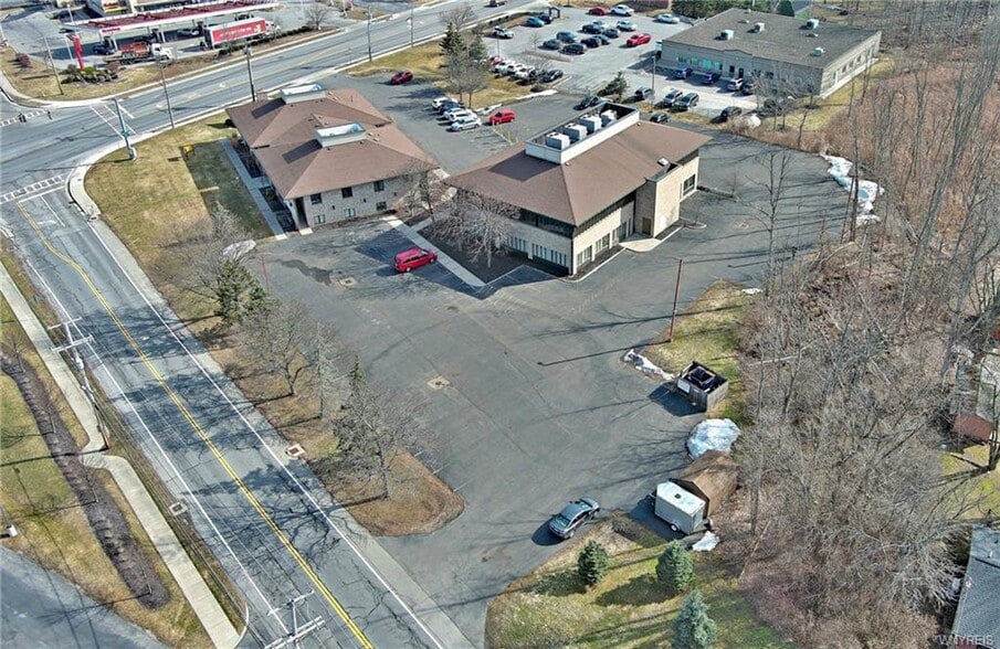 More Photos Of 1829 Maple Rd, Williamsville Medical For Lease