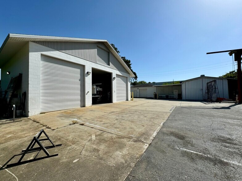 More Photos Of 517 Mason Ave, Daytona Beach General Retail For Sale