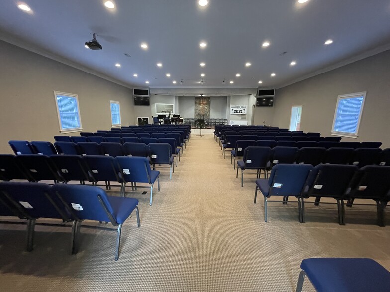 More Photos Of 1945 Old Earnhardt Rd, Kannapolis Religious Facility For Sale