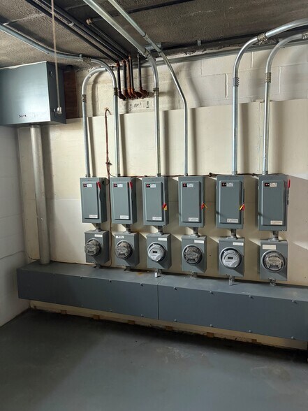 More Photos Of 5339 Ridge Rd, Parma Office For Sale