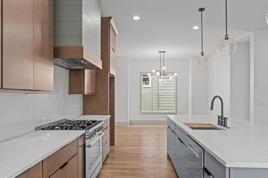 More Photos Of , Raleigh Multifamily For Sale