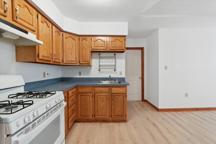 More Photos Of 2855 E Thompson St, Philadelphia Apartments For Sale