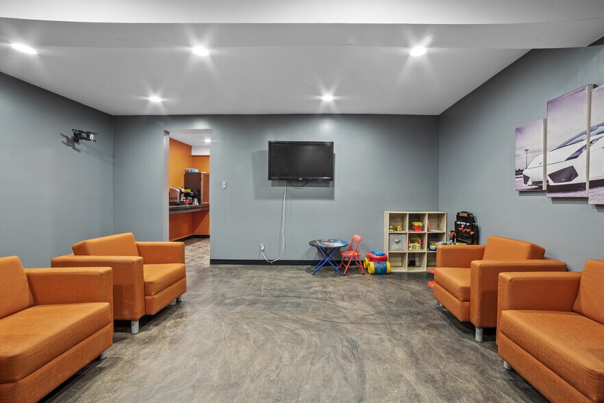 More Photos Of 15304 76th E Ave, Bixby Warehouse For Sale