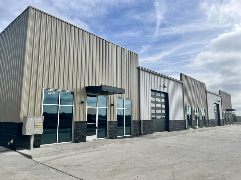 Primary Photo Of 9909 E Bankhead Hwy, Aledo Warehouse For Lease