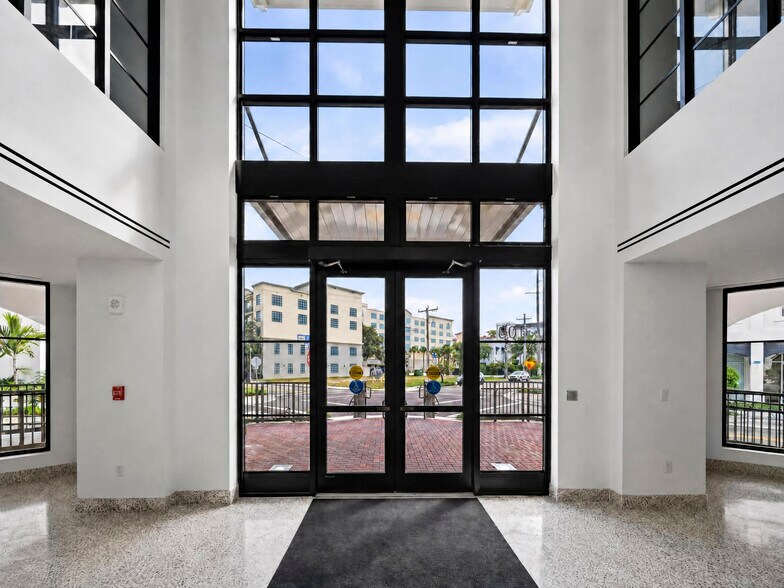 More Photos Of 100 SE 1st Ave Delray Beach, Delray Beach Office For Lease