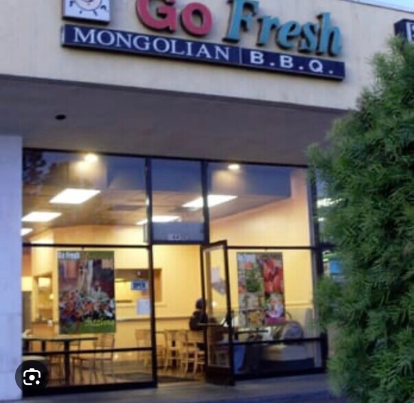 More Photos Of 1445 E Colorado Blvd, Pasadena Restaurant For Lease