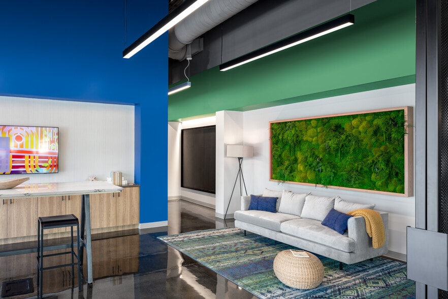 More Photos Of 5151 McCrimmon Pky, Morrisville Unknown For Lease