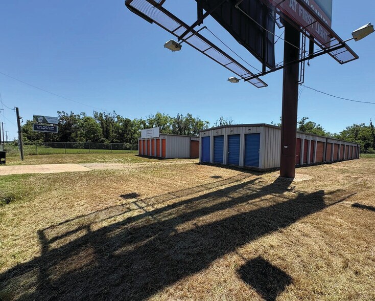More Photos Of 54000 US-82, Itta Bena Self Storage For Sale