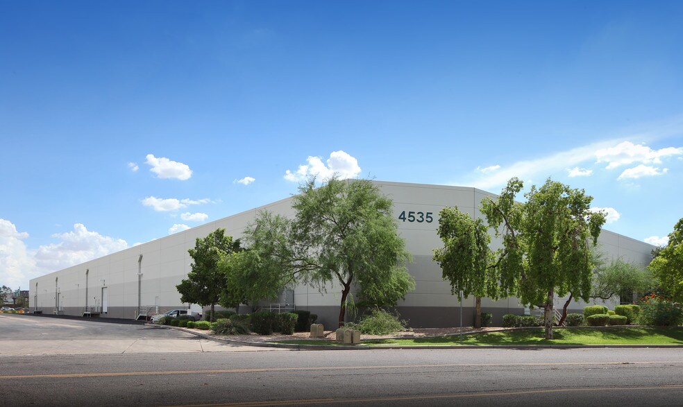More Photos Of 4535 E Elwood St, Phoenix Warehouse For Lease
