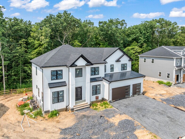 More Photos Of 8 Winthrop ct, East Brunswick Land For Sale