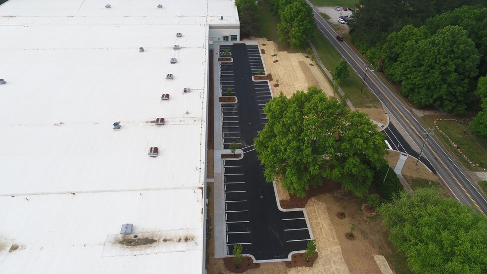 More Photos Of 3508 Tricenter Blvd, Durham Warehouse For Lease