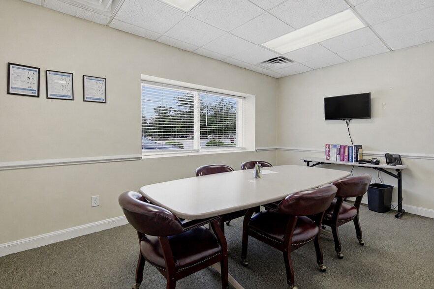More Photos Of 2500 Raeford Rd, Fayetteville Medical For Sale