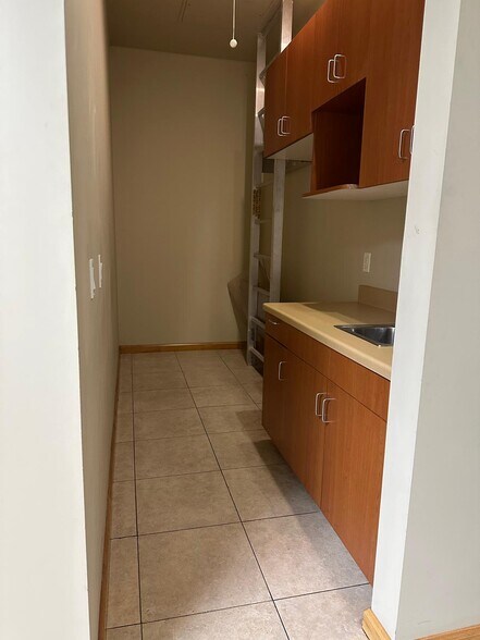 More Photos Of 9650 Research Dr, Irvine Office For Lease