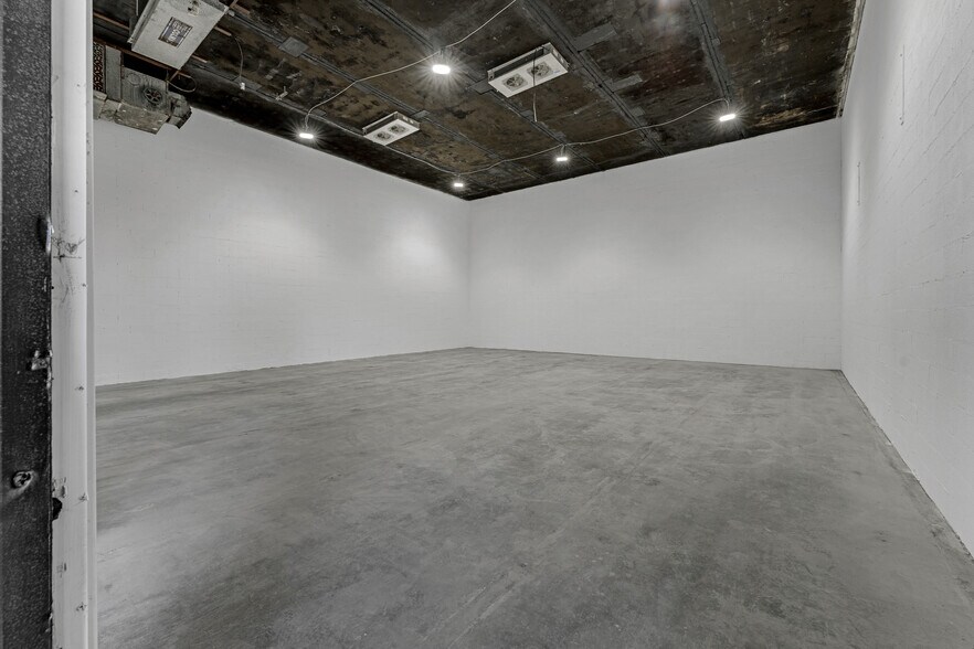 More Photos Of 1212 Peeples St, Chattanooga Warehouse For Sale