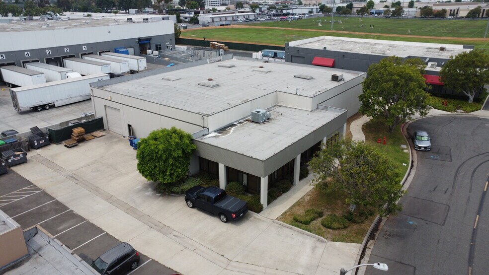 More Photos Of 10814 Los Vaqueros Cir, Los Alamitos Warehouse For Lease