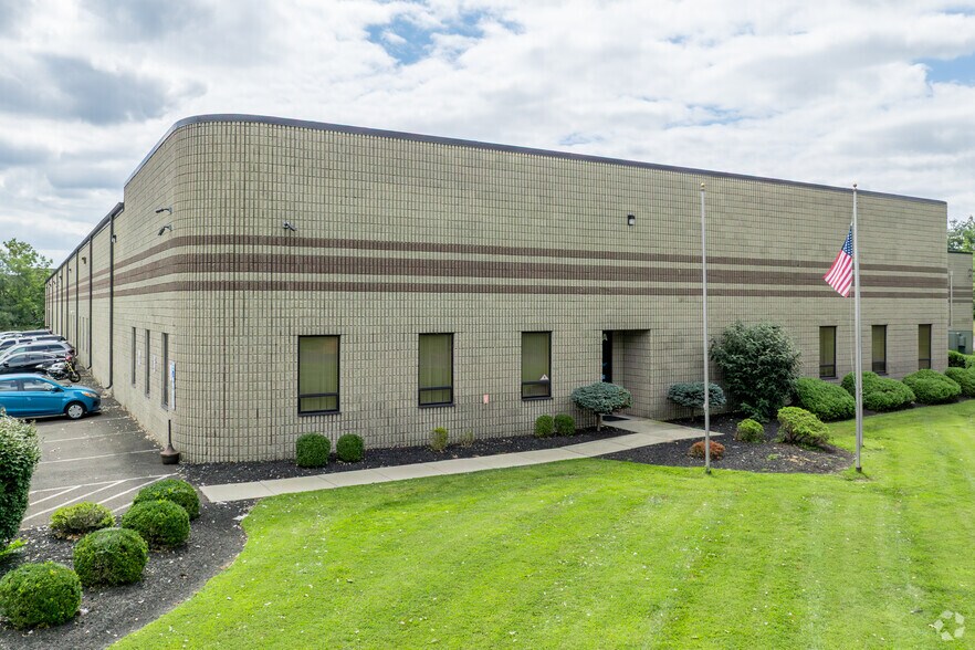 Primary Photo Of 103 Park Dr, Montgomeryville Warehouse For Lease