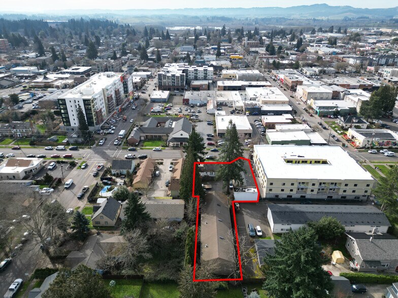 More Photos Of 333 NE Lincoln St, Hillsboro Light Manufacturing For Sale