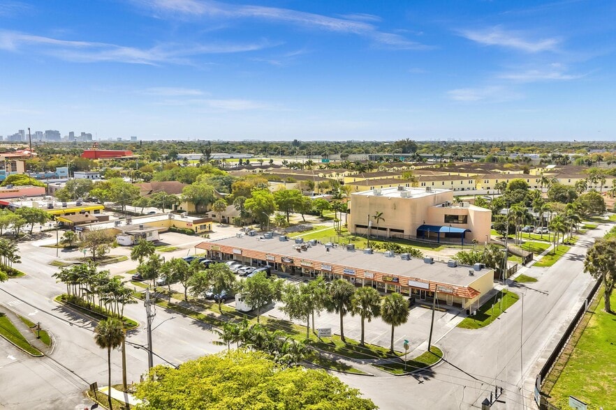 More Photos Of 4200-4248 NW 12th St, Lauderhill Storefront Retail Office For Sale