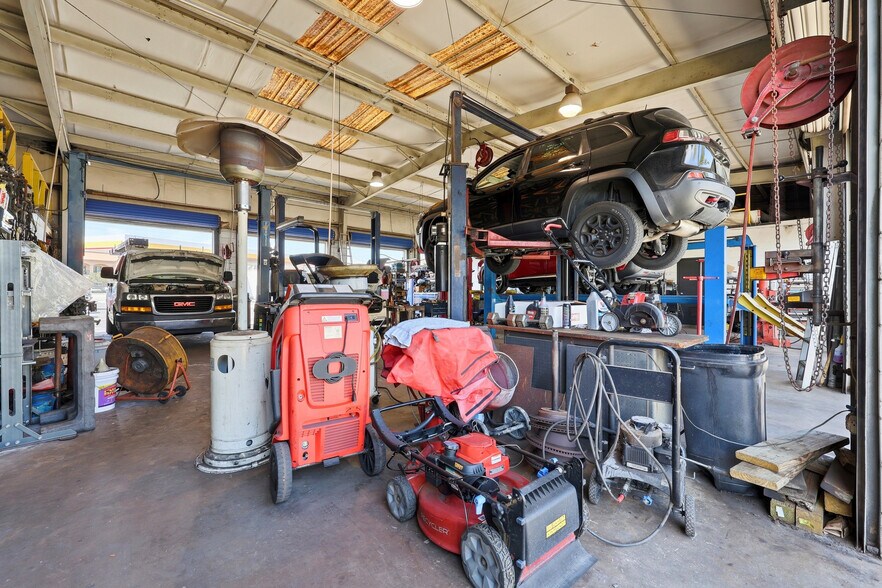 More Photos Of 2350 N Ponce De Leon Blvd, Saint Augustine Service Station For Sale