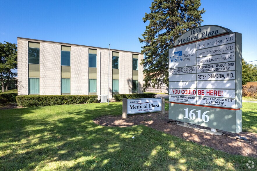 More Photos Of 1616 Grand Ave, Waukegan Medical For Lease