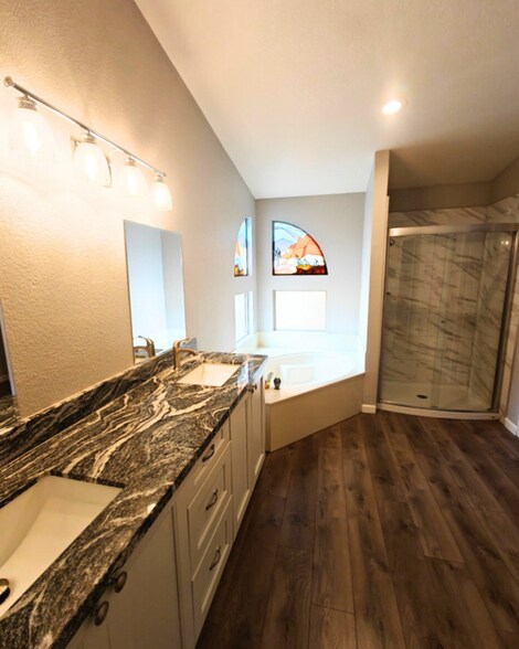 More Photos Of 4038 E Thistle Landing Dr, Phoenix Assisted Living For Lease