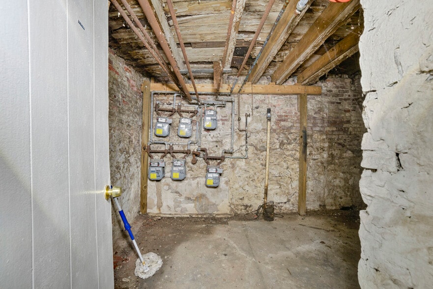 More Photos Of 3600 Greenmount Ave, Baltimore Multifamily For Sale