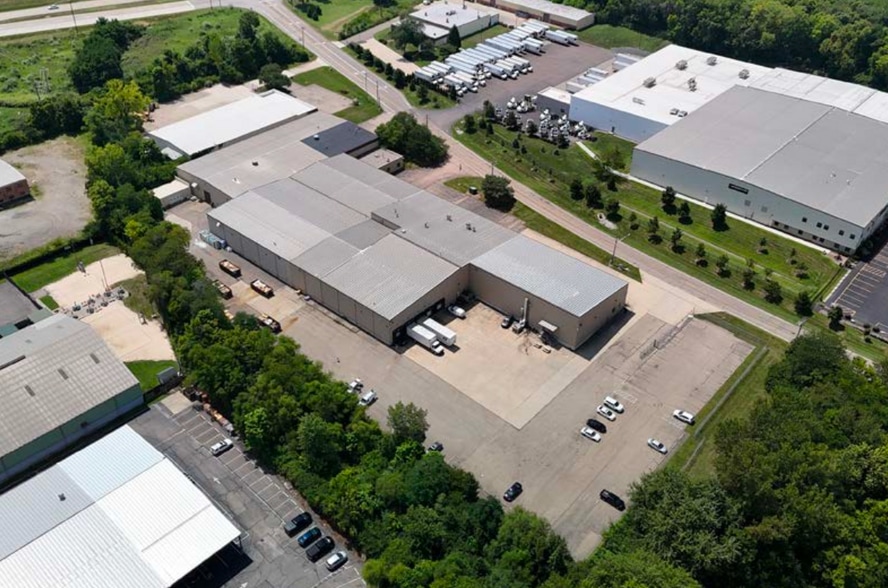 More Photos Of 150 Lawton Ave, Monroe Distribution For Lease