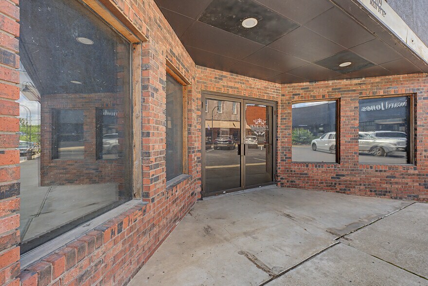 More Photos Of 109 Main St SE, Gravette Office For Sale
