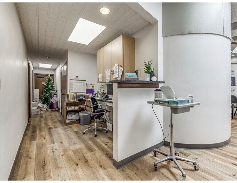 More Photos Of 13509 N Meridian Ave, Oklahoma City Medical For Lease