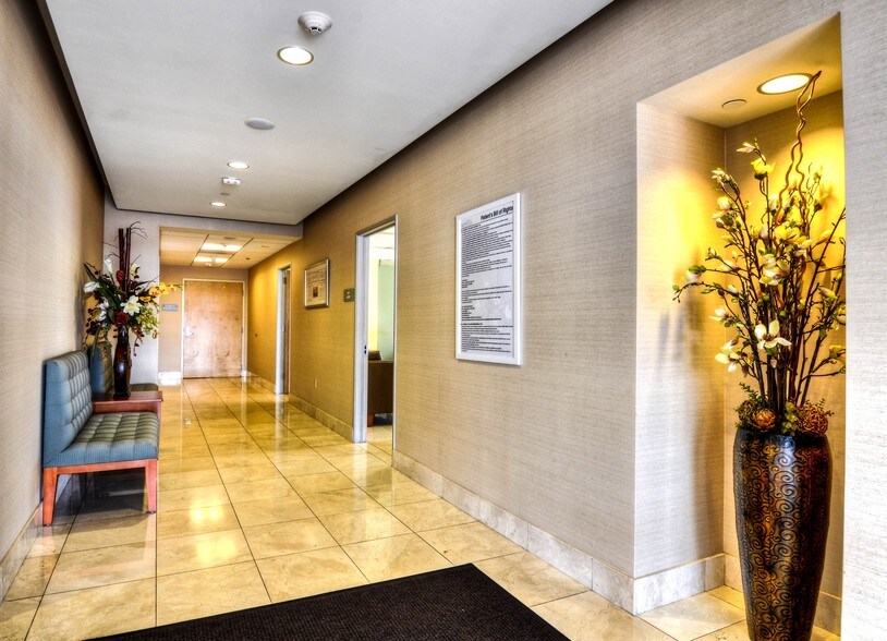 More Photos Of 3300 W Coast Hwy, Newport Beach Medical For Lease