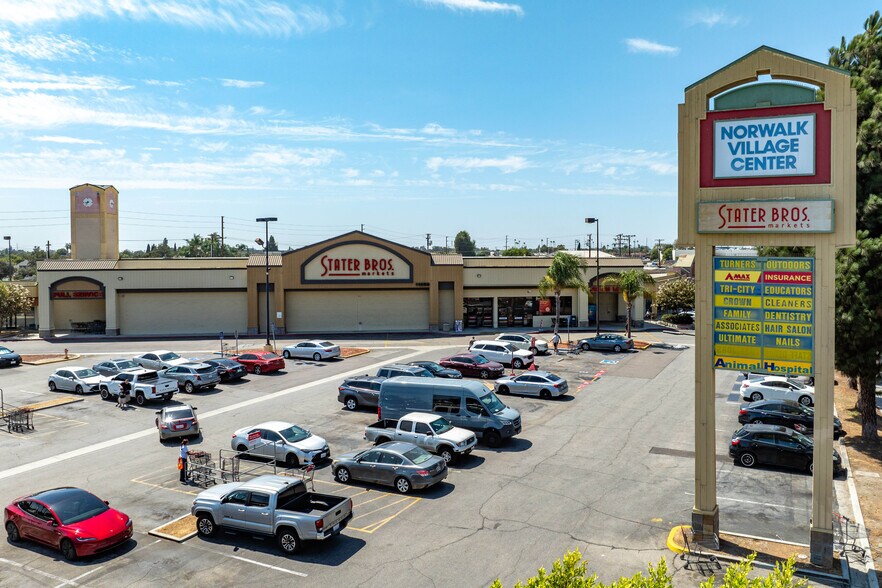 More Photos Of 11300 Firestone Blvd, Norwalk Supermarket For Sale