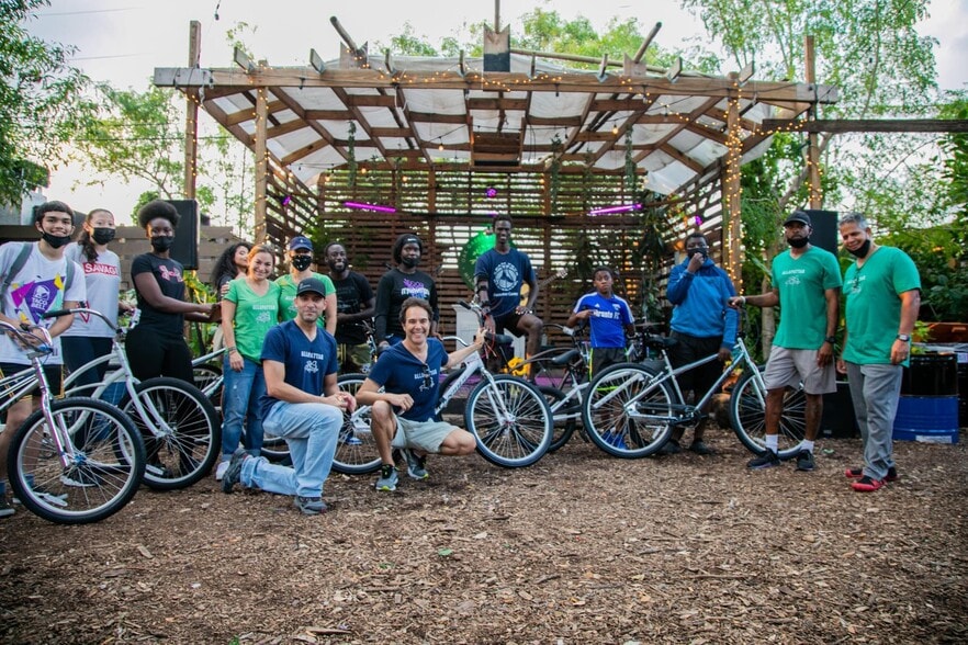 More Photos Of 791 NW 20th St, Miami General Retail For Sale