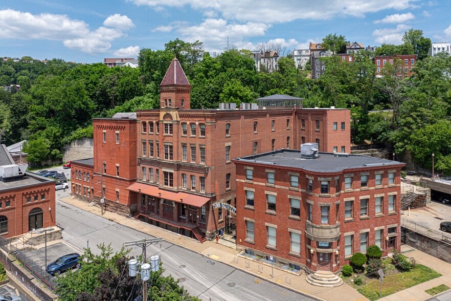 Primary Photo Of 800 Vinial St, Pittsburgh Office For Sale