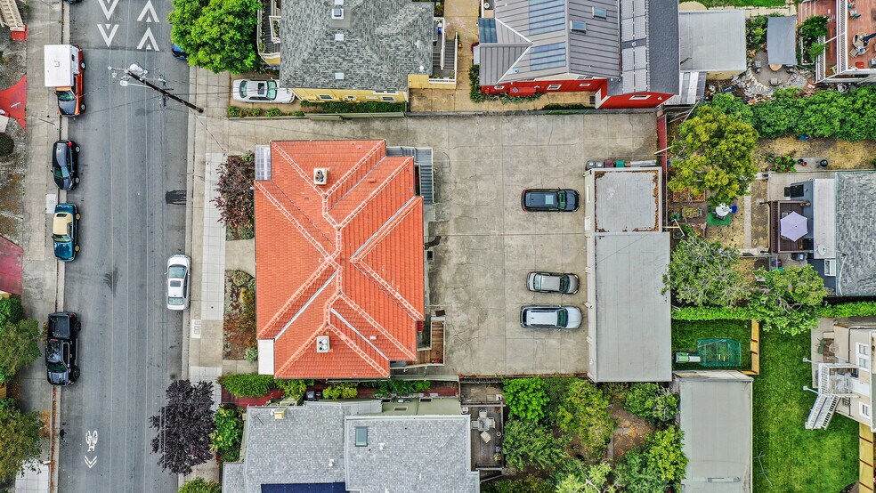 More Photos Of 476 42nd St, Oakland Apartments For Sale