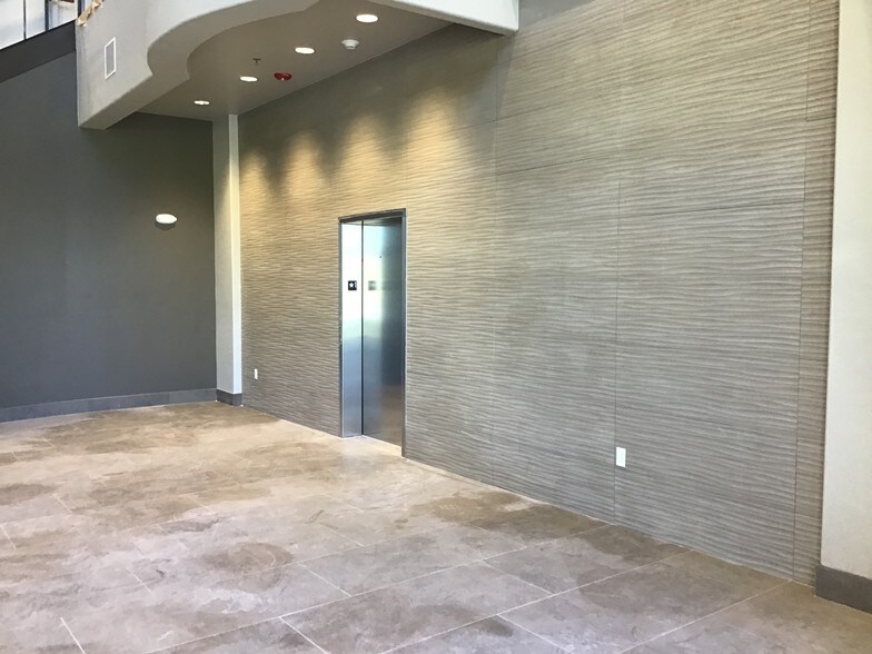 More Photos Of 360 W Park Dr, Grand Junction Medical For Lease